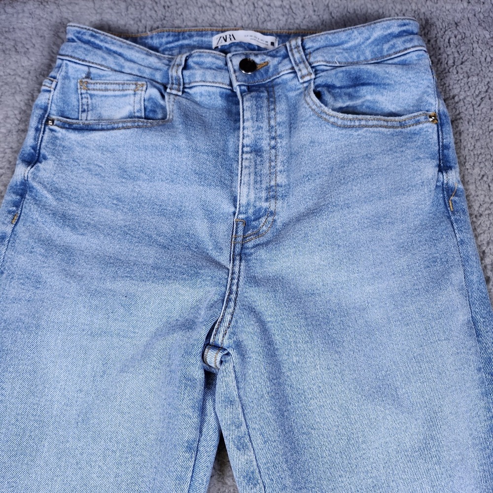 Zara Flared Bell Bottom Jeans Womens 8 Light Wash Blue Boho Denim Long 31" Insm - Picture 2 of 11